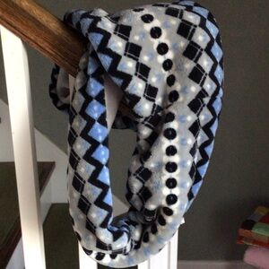 Vera Bradley fleece infinity scarf